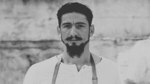 Γιώργος Μπάκας: Όλοι βάζουμε από ένα λιθαράκι ώστε να βγει μια καλή παράσταση!